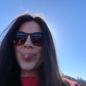 Meet your Posher, Kassidy